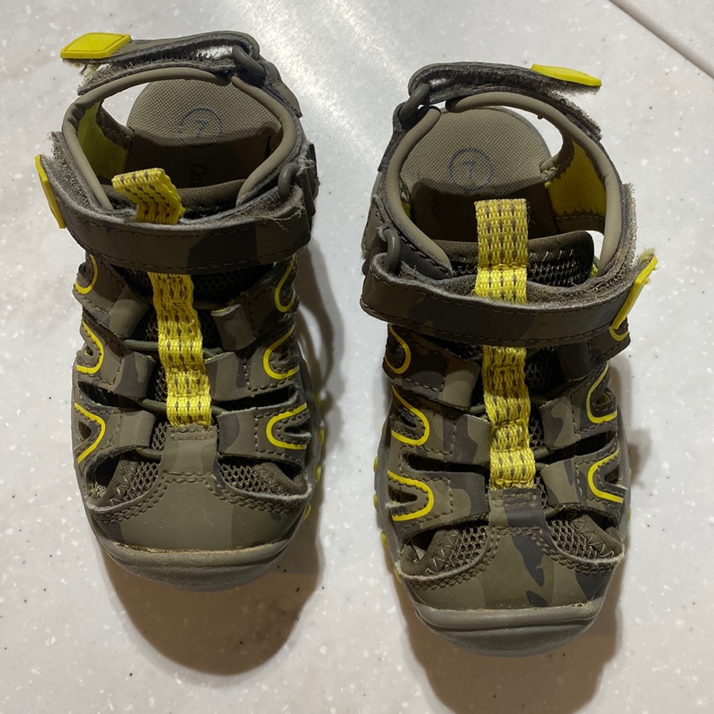 Cat & Jack Sandals